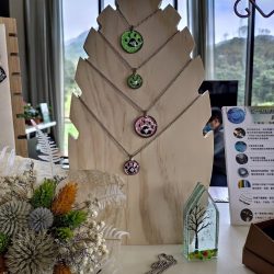 新品上架:寶貝骨灰、毛髮琉璃珠訂製